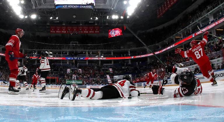 Russia Ice hockey, Eishockey Euro Tour Russia - Canada 6722171 15.12.2021 Russia s Vadim Shipachyov, right, celebrates his goal during the Channel One Euro Hockey Tour match between Russia and Canada, in Moscow, Russia. Yuri Kuzmin FHR POOL Moscow Russia  Copyright: xYurixKuzminx