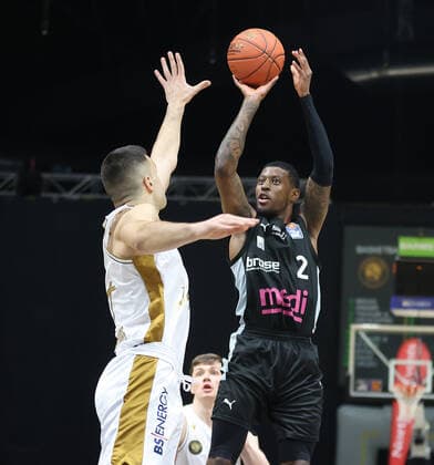 Sacar Anim medi Bayreuth , Benedikt Turudic Basketball Loewen Braunschweig