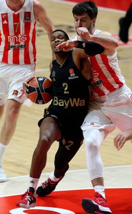 17.12.2021 Belgrade(Serbia) KK Crvena Zvezda(BC Red Star)-FC Bayern München Basketball GmbH Euroleague men s basketball Corey Walden(L) Bayern München stopped during match from Stefan Markovic(R) Crvena Zvezda(Red Star) :S.Sandic