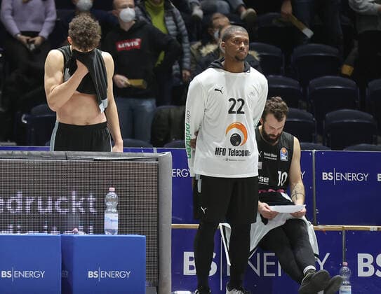Kevin Wohlrath medi Bayreuth , Cameron Wells medi Bayreuth disappointed after the defeat