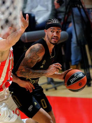 17.12.2021 Belgrade(Serbia) KK Crvena Zvezda(BC Red Star)-FC Bayern München Basketball GmbH Euroleague men s basketball Nick Weiler-Babb(R) Bayern München :S.Sandic