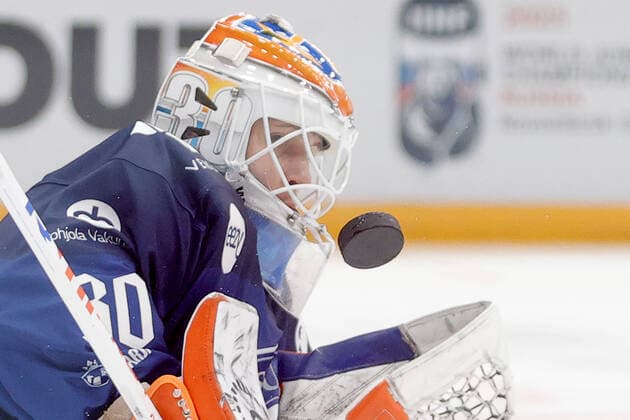 MOSCOW, RUSSIA â€“ DECEMBER 18, 2021: Finlandâ€™s Christian Heljanko defends the net in his national team, Nationalteam s 2021 Channel One Cup Ice hockey, Eishockey match against Canada at CSKA Arena as part of the 2021 22 Euro Hockey Tour; Finland won 4-1. Mikhail Japaridze TASS  TS11C493