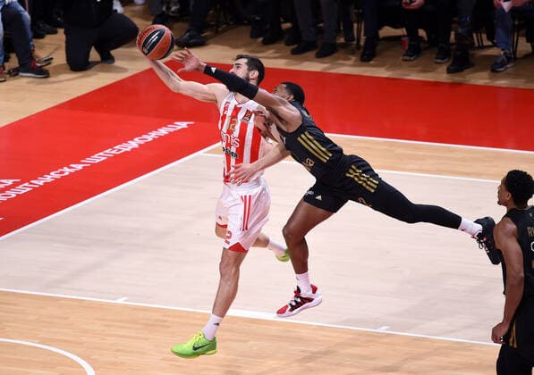 WALDEN COREY, Crvena Zvezda mts Belgrade vs FC Bayern Munich, Euroleague, 17 December, 17 12 2021 Crvena Zvezda mts Belgrade vs FC Bayern Munich, Euroleague, 17 December, 17 12 2021 Belgrade Copyright: xEIBNER NikolaxKrsticx EP_EER