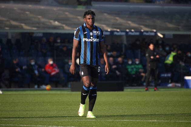 December 18, 2021, Bergamo, Italy: Bergamo, Italy, Gewiss Stadium, December 18, 2021, Duvan Zapata during Atalanta BC vs AS Roma - italian soccer Serie A match italian soccer Serie A match - Atalanta BC vs AS Roma, Bergamo, Italy  - ZUMAl164 20211218_zsa_l164_100 Copyright: xMairoxCinquettix