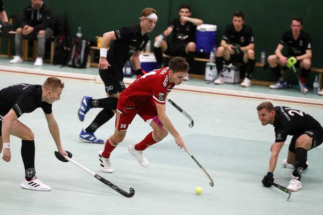 Sport Rot Weiss Köln vs Schwarz Weiss Neuss, 1 Hockey Bundesliga Men, Center Johannes Große RW , 18 12 2021, Picture