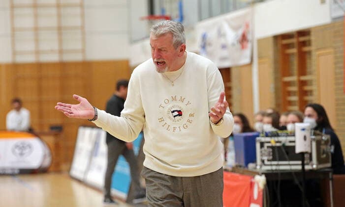 18 12 2021, xovx, Basketball Damen Bundesliga DBBL, BC pharmaserv Marburg TSV 1880 Wasserburg coach Christoph Wysocki BC pharmaserv Marburg Marburg Georg Gaßmann Halle Hessen Germany EN
