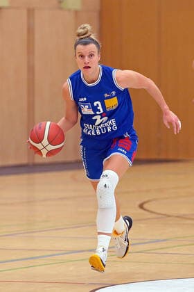 18 12 2021, xovx, Basketball Damen Bundesliga DBBL, BC pharmaserv Marburg TSV 1880 Wasserburg Alexandra Wilke BC pharmaserv Marburg , Freisteller Marburg Georg Gaßmann Halle Hessen Deutschland DE