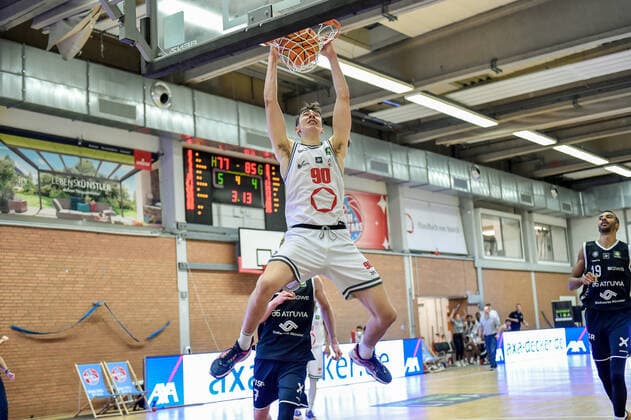 Barmer 2 Basketball Bundesliga ProB, Rheinstars Koeln vs WWU Baskets Muenster, 18 12 2021 Jannis von Seckendorff RheinStars Koeln 90 , Barmer 2 Basketball Bundesliga ProB, Rheinstars Koeln vs WWU Baskets Muenster on 18 12 2021 at ASV Koeln in Koeln Nordrhein Westfalen Copyright: xBEAUTIFULxSPORTS Mueller-Laschetx