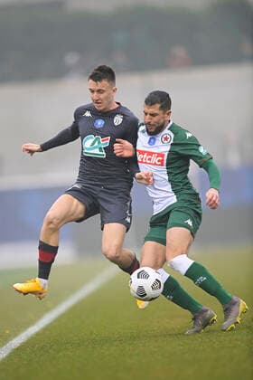 Fußball, Coupe de France, Red Star Paris - AS Monaco Aleksandr Golovin (Monaco) vs Aniss El Hriti (Red Star) FOOTBALL : Red Star vs as Monaco - 1 32e finale coupe de France - 19 12 2021 JBAutissier Panoramic 