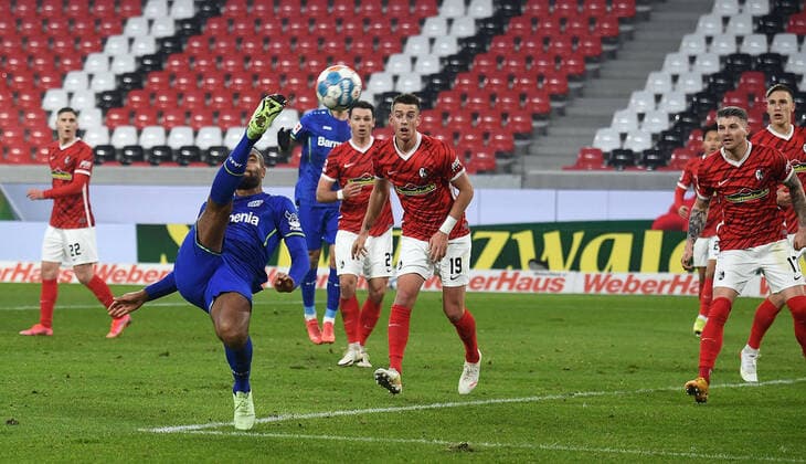 Sport Themen der Woche KW50 19.12.2021, xjhx, Fussball 1.Bundesliga, SC Freiburg - Bayer 04 Leverkusen emspor, v.l. Jonathan Tah (Bayer Leverkusen) Goal scored, erziehlt das Tor zum 1:1 (DFL DFB REGULATIONS PROHIBIT ANY USE OF PHOTOGRAPHS as IMAGE SEQUENCES and or QUASI-VIDEO) Freiburg *** 19 12 2021, xjhx, Fussball 1 Bundesliga, SC Freiburg Bayer 04 Leverkusen emspor, v l Jonathan Tah Bayer Leverkusen Goal scored, scores the goal to 1 1 DFL DFB REGULATIONS PROHIBIT ANY USE OF PHOTOGRAPHS as IMAGE SEQUENCES and or QUASI VIDEO Freiburg