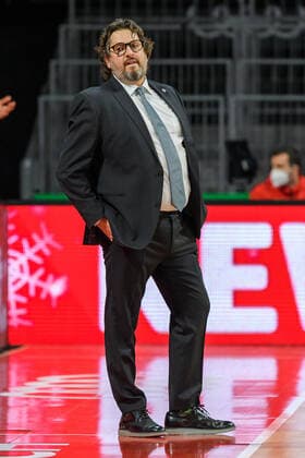 Andrea Trinchieri Headcoach, FC Bayern Muenchen Basketball FC Bayern Muenchen vs MHP Riesen Ludwigsburg, Basketball, BBL, Matchday 11, Season 2021 2022, 19 12 2021 FC Bayern Muenchen vs MHP Riesen Ludwigsburg, Basketball, BBL, Matchday 11, Season 2021 2022, 19 12 2021 Munich. Copyright: xEibnerxPressefotox xHeikexFeinerx EP_EER