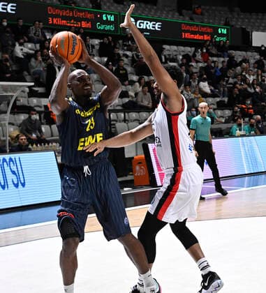 Trevon Bluiett of Besiktas Icrypex and Rickey Paulding (23) of Ewe Baskets Oldenburg during the FIBA Champions League group H match between Besiktas Icrypex and Ewe Baskets Oldenburg at Besiktas Akatlar Arena in Istanbul , Turkey on December 21 , 2021. ( Photo by Seskimphoto ) 