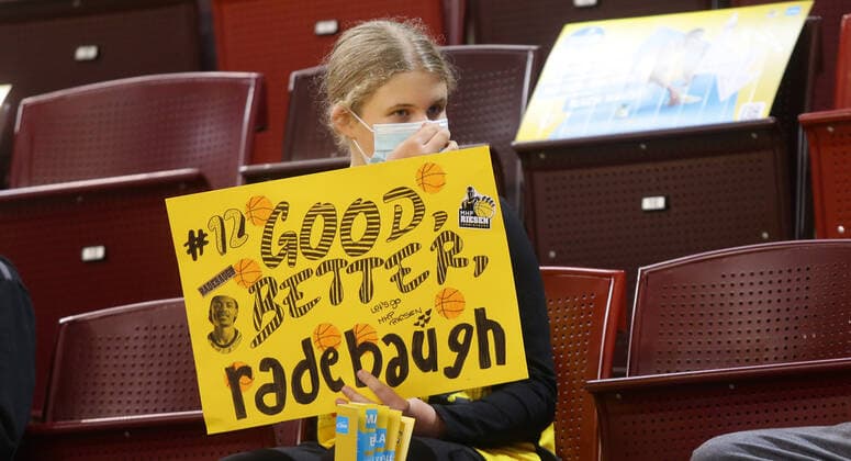 Ludwigsburg , Basketball Champions League MHP Riesen Ludwigsburg vs BC Prometey , Fan with poster , Good Better Radebaugh , Jonah Radebaugh