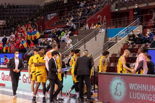 GER Timeout Ludwigsburg, MHP Riesen Ludwigsburg vs BC Prometey, Basketball, Basketball Champions League, Matchday 6, 2021 2022, 21 12 2021, MHP Riesen Ludwigsburg vs BC Prometey, Basketball, Basketball Champions League, Matchday 6, 2021 2022, 21 12 2021 Ludwigsburg. Copyright: xEibner-Pressefotox EP_FMR