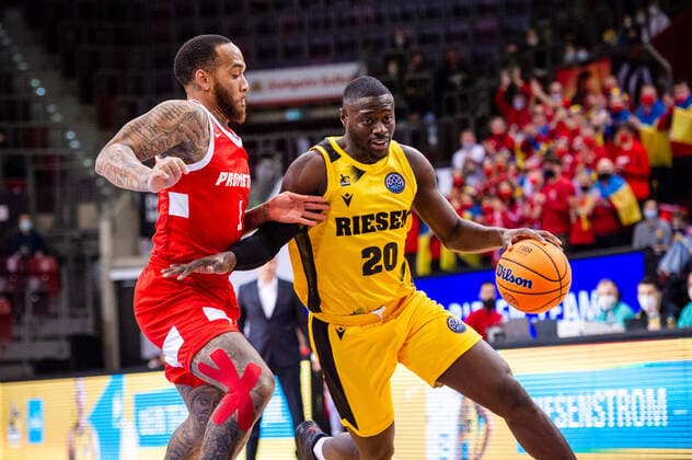 Rawle Alkins MHP RIESEN Ludwigsburg 20 D Angelo Harrison BC Prometey 1 at the BCL game MHP RIESEN Ludwigsburg vs BC Prometey on 21 12 2021 in Ludwigsburg MHPArena Germany Ludwigsburg 21 12 21 Basketball , 21 12 2021, Ludwigsburg Germany xpxsdx