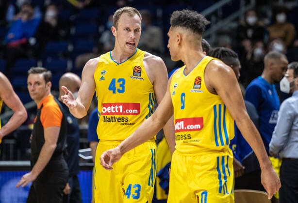 Basketball EuroLeague, ALBA Berlin AS Monaco, Matchday 17, Mercedes Benz Arena ALBAs Luke Sikma and Maodo Lo r run across the court ALBA Berlin AS Monaco