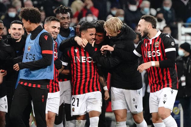 Fin de match - Joie OGC Nice - Justin Kluivert (OGC Nice) - Kasper Dolberg (OGC Nice) FOOTBALL : OGC Nice vs RC lens - Ligue 1 Uber Eats - Nice -22 12 2021 NorbertScanella Panoramic 