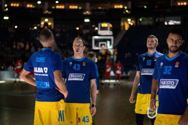 Basketball Berlin 22 12 2021 Season 2021 2022 Euroleague Regular Season Alba Berlin AS Monaco Team Introduction Alba Luke Sikma Alba Berlin, No 43 Louis Olinde Alba Berlin, No 19 And Others