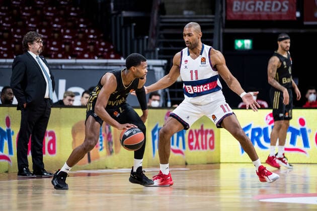 Turkish Airlines EuroLeague FC Bayern Muenchen Basketball Bitci Baskonia Vitoria Gasteiz 23 12 2021 Augustne Rubit FC Bayern, 21 , Jayson Granger BITCI Baskonia Vitoria Gasteiz, 11 Turkish Airlines EuroLeague FC Bayern Muenchen Basketball Bitci Baskonia Vitoria Gasteiz 23 12 2021 Audi Dome, Muenchen Bayern Copyright: xBEAUTIFULxSPORTS Wunderlx