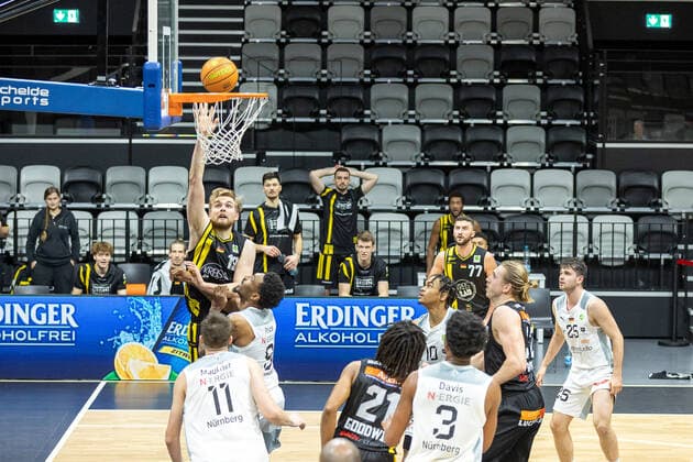 Till Pape VfL Kirchheim Knights, 19 , Nuernberg Falcons BC vs VfL Kirchheim Knights, Basketball, 2 Bundesliga Pro A, 15 Matchday, 23 12 2021 Nuernberg Falcons BC vs VfL Kirchheim Knights, Basketball, 2 Bundesliga Pro A, 15 Matchday, 23 12 2021 Nuernberg Copyright: xEIBNER GuenerxSantemizx EP_GSZ