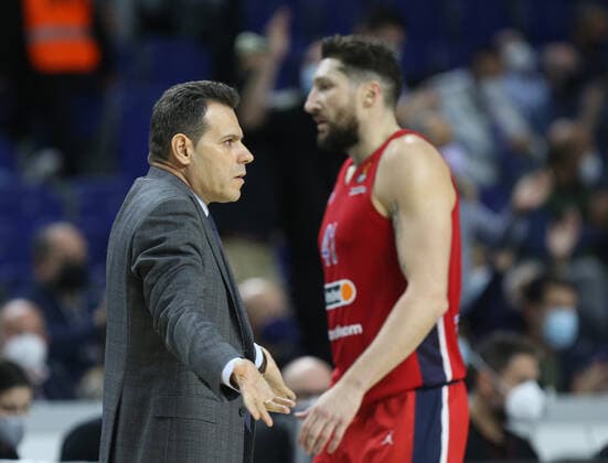 Spain Basketball Euroleague Real - CSKA 6729412 23.12.2021 CSKA?s head coach Dimitris Itoudis reacts during the Euroleague basketball match between Real Madrid and CSKA Moscow, in Madrid, Spain. Mikhail Serbin Sputnik Madrid Spain  Copyright: xMikhailxSerbinx