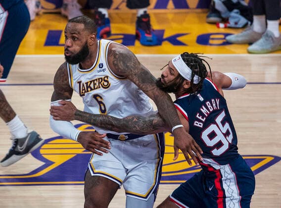 December 25, 2021, Los Angeles, California, USA: LeBron James 6 of the Los Angeles Lakers is defended by DeAndre Bembry 95 of the Brooklyn Nets during their NBA, Basketball Herren, USA home game on Saturday December 25, 2021 at Crypto.com Arena in Los Angeles, California. Lakers lose to Nets, 115-122. PI Los Angeles USA - ZUMAp124 20211225_zaa_p124_009 Copyright: xJAVIERxROJASx