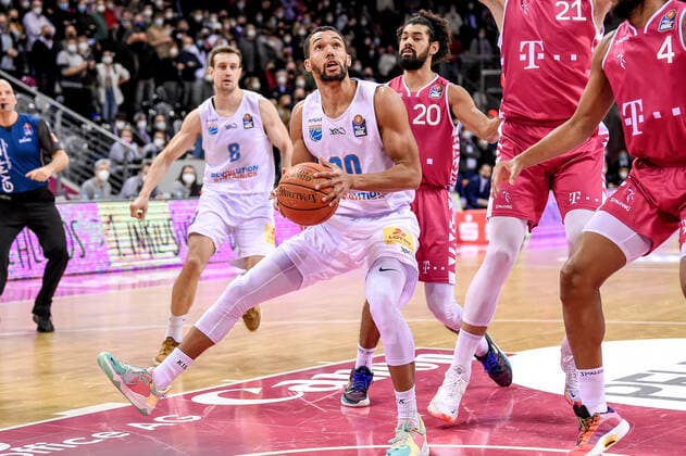 easyCredit BBL, Telekom Baskets Bonn vs Syntainics MBC , 26 12 2021 Jamel Morris Syntainics MBC 20 , easyCredit BBL, Telekom Baskets Bonn vs Syntainics MBC on 26 12 2021 at Telekom Dome Bonn, Bonn Nordrhein Westfalen Copyright: xBEAUTIFULxSPORTS Mueller-Laschetx