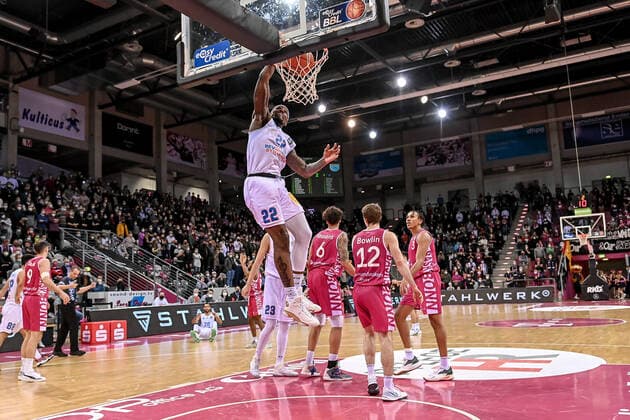 easyCredit BBL, Telekom Baskets Bonn vs Syntainics MBC , 26 12 2021 Chris Coffey Syntainics MBC 22 , easyCredit BBL, Telekom Baskets Bonn vs Syntainics MBC on 26 12 2021 at Telekom Dome Bonn, Bonn Nordrhein Westfalen Copyright: xBEAUTIFULxSPORTS Mueller-Laschetx