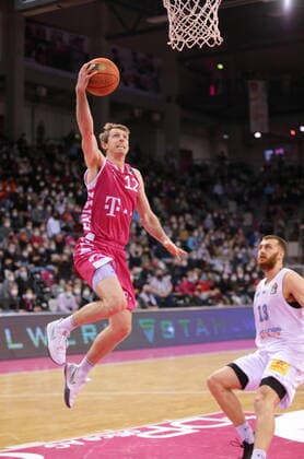 Skyler Bowlin Telekom Baskets Bonn vs Syntainics MBC easyCredit BBL 1 Bundesliga , Season 2021 2022 , Hauptrunde 13 Spieltag