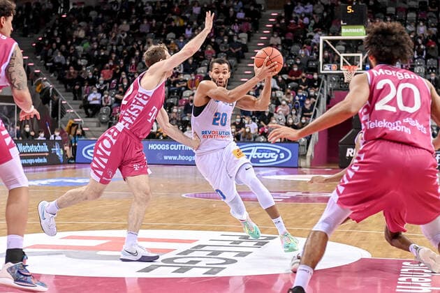 easyCredit BBL, Telekom Baskets Bonn vs Syntainics MBC , 26 12 2021 Jamel Morris Syntainics MBC 20 , easyCredit BBL, Telekom Baskets Bonn vs Syntainics MBC on 26 12 2021 at Telekom Dome Bonn, Bonn Nordrhein Westfalen Copyright: xBEAUTIFULxSPORTS Mueller-Laschetx