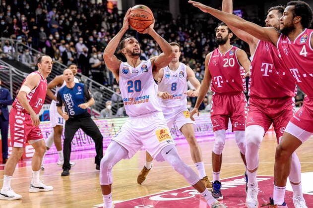 easyCredit BBL, Telekom Baskets Bonn vs Syntainics MBC , 26 12 2021 Jamel Morris Syntainics MBC 20 , easyCredit BBL, Telekom Baskets Bonn vs Syntainics MBC on 26 12 2021 at Telekom Dome Bonn, Bonn Nordrhein Westfalen Copyright: xBEAUTIFULxSPORTS Mueller-Laschetx