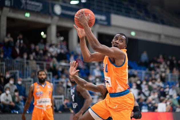 Semaj Christon Ratiopharm Ulm on the ball, GER, MLP Academics Heidelberg vs Ratiopharm Ulm, 27 12 2021, 13 matchday easycredit Basketball Bundesliga, season 2021 2022 GER, MLP Academics Heidelberg vs Ratiopharm Ulm, 27 12 2021, 13 matchday easycredit Basketball Bundesliga, season 2021 2022 Heidelberg Copyright: xEibner MichaelxMemmlerx EP_MMR
