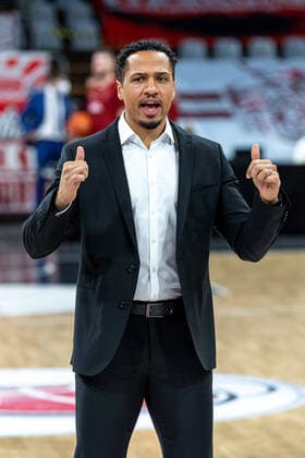 David McCray MHP Riesen Ludwigsburg, Co Trainer , Brose Bamberg vs MHP Riesen Ludwigsburg, Basketball, easyCredit BBL, Matchday 13, 27 12 2021 Brose Bamberg vs MHP Riesen Ludwigsburg, Basketball, easyCredit BBL, Matchday 13, 27 12 2021 Bamberg Copyright: xEIBNER GuenerxSantemizx EP_GSZ