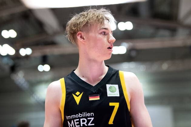 BARMER 2 Basketball Bundesliga Season 2021 2022 Matchday 16 on 27 12 21 Medipolis SC Jena vs Tigers Tübingen Timo Lanmüller Tübingen , Portrait Sparkassen Arena