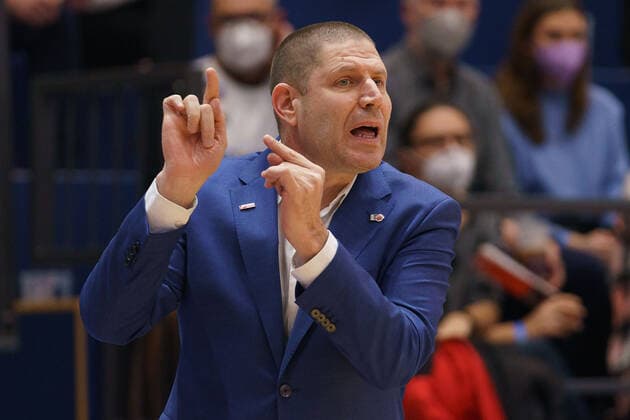 Oren Amiel Head Coach Bamberg , Syntainics MBC vs Brose Bamberg, Basketball Bundesliga, Maenner, 2021 2022, 14 Spieltag, , 29 12 2021, Syntainics MBC vs Brose Bamberg, Basketball Bundesliga, Maenner, 2021 2022, 14 Spieltag, , 29 12 2021, Weissenfels Copyright: xEibner-Pressefoto EckehardxSchulzx EP_EER