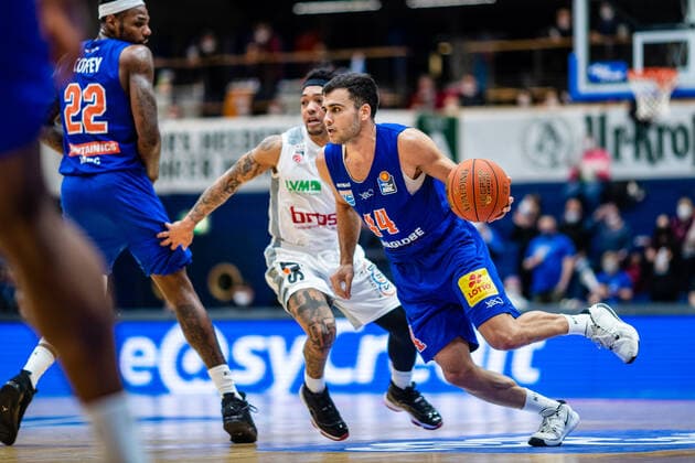 BB 1BL Syntainics MBC Brose Bamberg Nikola Rebix 44 Syntainics MBC during the match Season 2021 2022 Men in the EasyCredit Bundesliga between Syntainics MBC and Brose Bamberg at Stadthalle Weissenfels on 29 December 2021 in Weissenfels, Saxony Anhalt, Germany