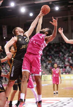 Justin Gorham Telekom Baskets Bonn vs Basketball Löwen Braunschweig easyCredit BBL 1 Bundesliga , 2021 2022 season , Main Round Matchday 13