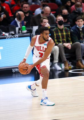 CHICAGO, IL - DECEMBER 29: Chicago Bulls Guard Troy Brown Jr. (7) in action during a NBA, Basketball Herren, USA game between the Atlanta Hawks and the Chicago Bulls on December 29, 2021 at the United Center in Chicago, IL. (Photo by Melissa Tamez Icon Sportswire) NBA: DEC 29 Hawks at Bulls Icon2112291313