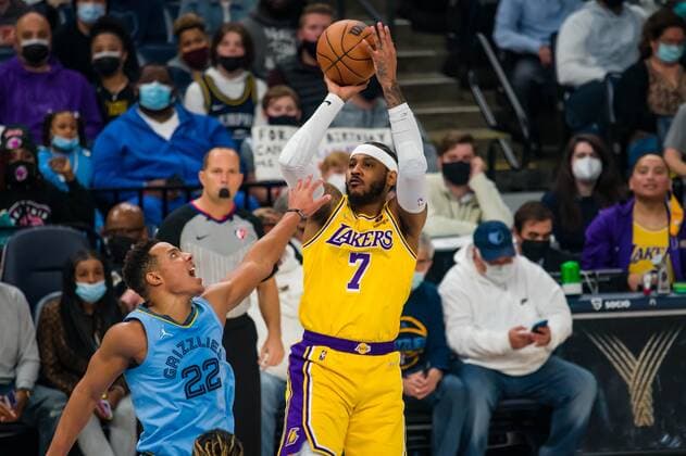Lakers forward Carmelo Anthony (7) in the 1st half of the game against the Grizzlies, at FedEx Forum in Memphis, Tennessee, US, 29 December 2021. Lakers at Memphis Grizzlies Basketball !ACHTUNG: NUR REDAKTIONELLE NUTZUNG!  Copyright: xMATTHEWxA.xSMITHx AME6664 20211230-5432c31501e42a75bd22f495bd776038c868eb74