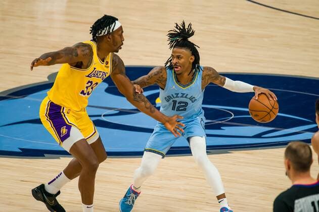 Grizzlies point guard Ja Morant (12) during the game between Grizzlieas and Lakers, at FedEx Forum in Memphis, Tennessee, US, 29 December 2021. Lakers at Memphis Grizzlies Basketball !ACHTUNG: NUR REDAKTIONELLE NUTZUNG!  Copyright: xMATTHEWxA.xSMITHx AME6686 20211230-766781269b8102debae1979bd792250cf29c89cf