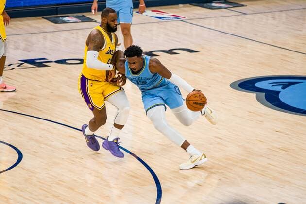 Grizzlies forward Jaren Jackson Jr (13) during the game between Grizzlieas and Lakers, at FedEx Forum in Memphis, Tennessee, US, 29 December 2021. Lakers at Memphis Grizzlies Basketball !ACHTUNG: NUR REDAKTIONELLE NUTZUNG!  Copyright: xMATTHEWxA.xSMITHx AME6689 20211230-eee0d4e9ab1bbf9e02dd0fd1c34fcda7f6f41f00
