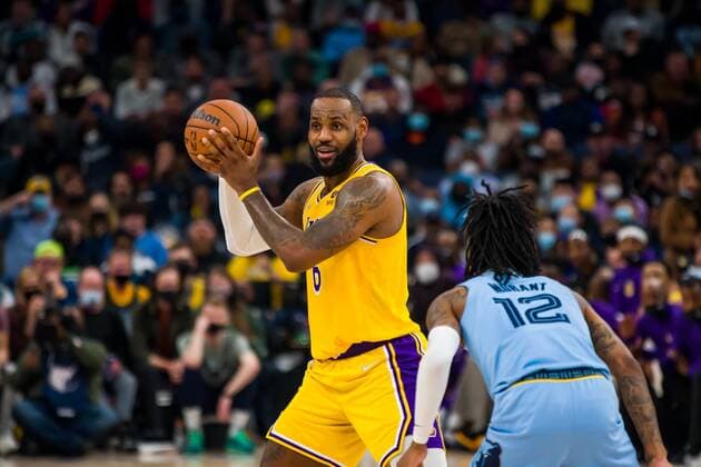 Lakers forward Lebron James (6) during the game between Grizzlieas and Lakers, at FedEx Forum in Memphis, Tennessee, US, 29 December 2021. Lakers at Memphis Grizzlies Basketball !ACHTUNG: NUR REDAKTIONELLE NUTZUNG!  Copyright: xMATTHEWxA.xSMITHx AME6696 20211230-1e0c6ee397d60c2ee8fd2b0aa3e9ec9104c3217d