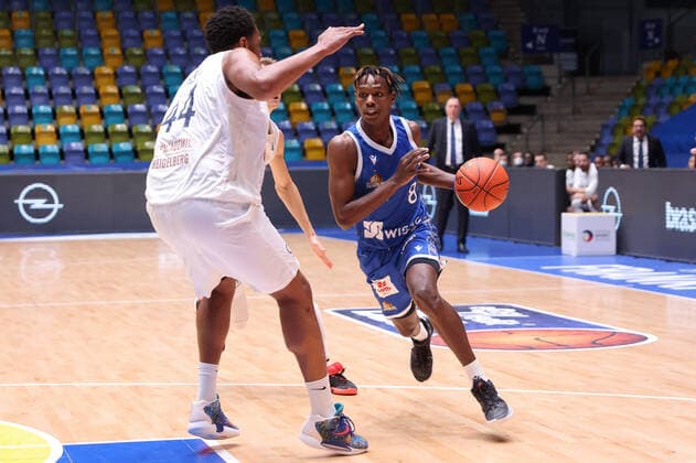 Fraport Skyliners MLP Academics Heidelberg, easyCredit BBL Brancou Badio Fraport Skyliners, 8 vs Keith Wright Heidelberg, 44 easyCredit BBL basketball match between Fraport Skyliners and MLP Academics Heidelberg on 30 December 2021 at Ballsporthalle in Frankfurt am Main , Frankfurt am Main Hesse Germany Ballsporthalle