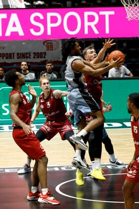 30 12 2021, easyCredit Basketball Bundesliga, BBL, 2021 2022 season, men, Chemnitz Niners HAKRO Merlins Crailsheim Terrell Harris, HAKRO Merlins Crailsheim Chemnitz Fair Chemnitz Saxony Germany