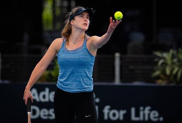 Mandatory Credit: Photo by Rob Prange Shutterstock (12674441v) Elina Svitolina of Ukraine during practice ahead of the 2022 Adelaide International WTA, Tennis Damen 500 tennis tournament 2022 Adelaide International Pre-Tournament - 31 Dec 2021 2022 Adelaide International Pre-Tournament - 31 Dec 2021  Copyright: xRobxPrange Shutterstockx 12674441v
