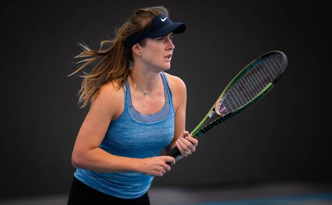 Mandatory Credit: Photo by Rob Prange Shutterstock (12674441r) Elina Svitolina of Ukraine during practice ahead of the 2022 Adelaide International WTA, Tennis Damen 500 tennis tournament 2022 Adelaide International Pre-Tournament - 31 Dec 2021 2022 Adelaide International Pre-Tournament - 31 Dec 2021  Copyright: xRobxPrange Shutterstockx 12674441r