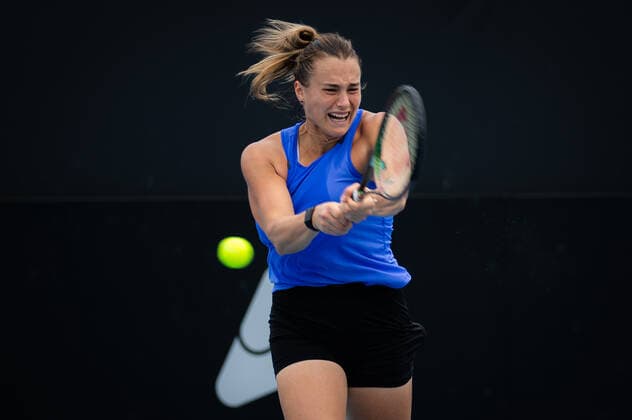 Mandatory Credit: Photo by Rob Prange Shutterstock (12682909p) Aryna Sabalenka of Belarus during practice ahead of the 2022 Adelaide International WTA, Tennis Damen 500 tennis tournament 2022 Adelaide International Pre-Tournament - 01 Jan 2022 2022 Adelaide International Pre-Tournament - 01 Jan 2022  Copyright: xRobxPrange Shutterstockx 12682909p