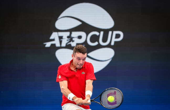 TENNIS ATP, Tennis Herren CUP, Roberto Bautista Agut of Team Spain hits a shot during his match against Cristian Garin of Team Chile during Day 1 of the ATP Cup tournament at Ken Rosewall Arena in Sydney, Saturday, January 1, 2022. ( NO ARCHIVING, EDITORIAL USE ONLY, NO USE IN BOOKS WITHOUT CONSENT SYDNEY NSW AUSTRALIA  Copyright: xDAVIDxGRAYx 20220101001610095320