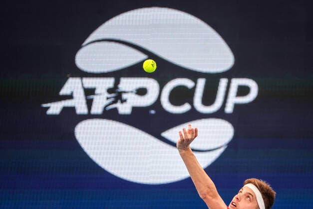 TENNIS ATP, Tennis Herren CUP, Filip Krajinovic of Team Serbia serves during his match against Viktor Durasovic of Team Norway during Day 1 of the ATP Cup tournament at Ken Rosewall Arena in Sydney, Saturday, January 1, 2022. ( NO ARCHIVING, EDITORIAL USE ONLY, NO USE IN BOOKS WITHOUT CONSENT SYDNEY NSW AUSTRALIA  Copyright: xDAVIDxGRAYx 20220101001610117496