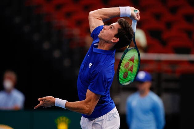 Michail Pervolarakis of Team Greece serves to Kamil Majchrzak of Team Poland during the ATP, Tennis Herren Cup at Sydney Olympic Park Tennis Centre, Sydney, Australia on 1 January 2022. Copyright: xPeterxDovganx 30460010